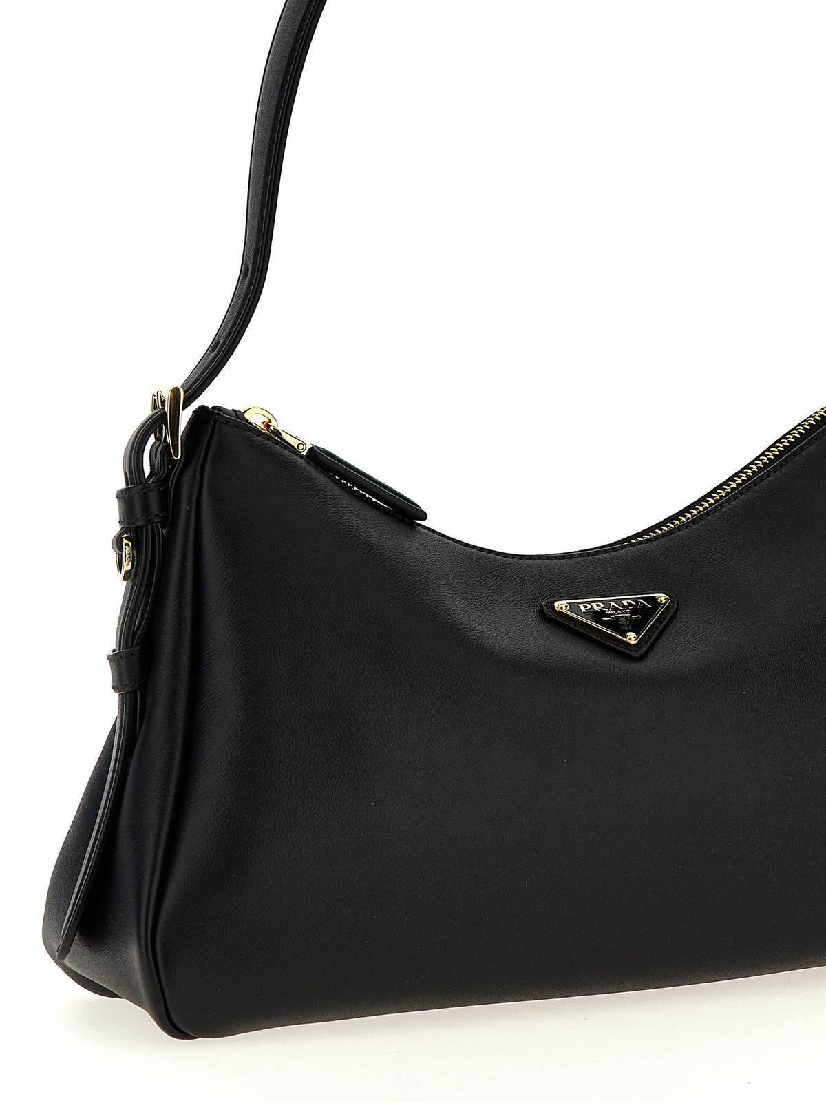 Prada Schultertasche aus Leder in Schwarz