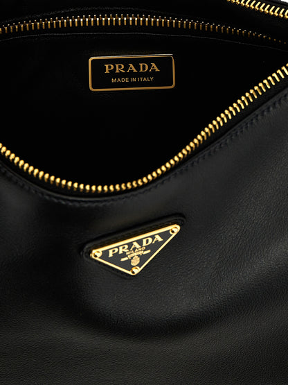 Prada Schultertasche aus Leder in Schwarz