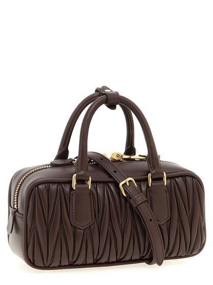 Miu Miu Handtasche aus Leder in Braun