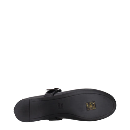 Miu Miu Ballerinas aus Leder in Schwarz