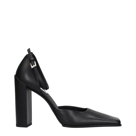 Alaïa Pumps aus Leder in Schwarz