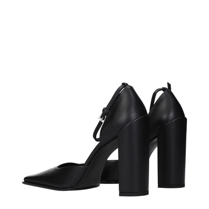 Alaïa Pumps aus Leder in Schwarz
