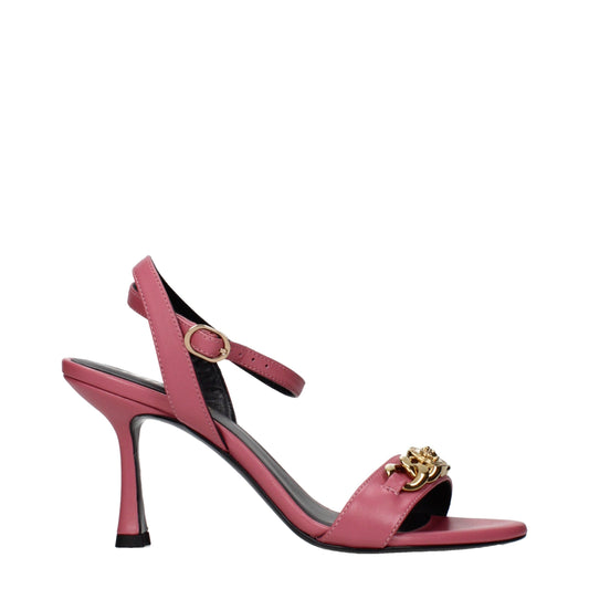Versace Pumps aus Leder in Rosa