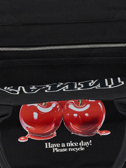 Ganni Cherry XXL Tote aus recycelter Baumwolle in Schwarz – Ansicht 4 | Arca Lucia