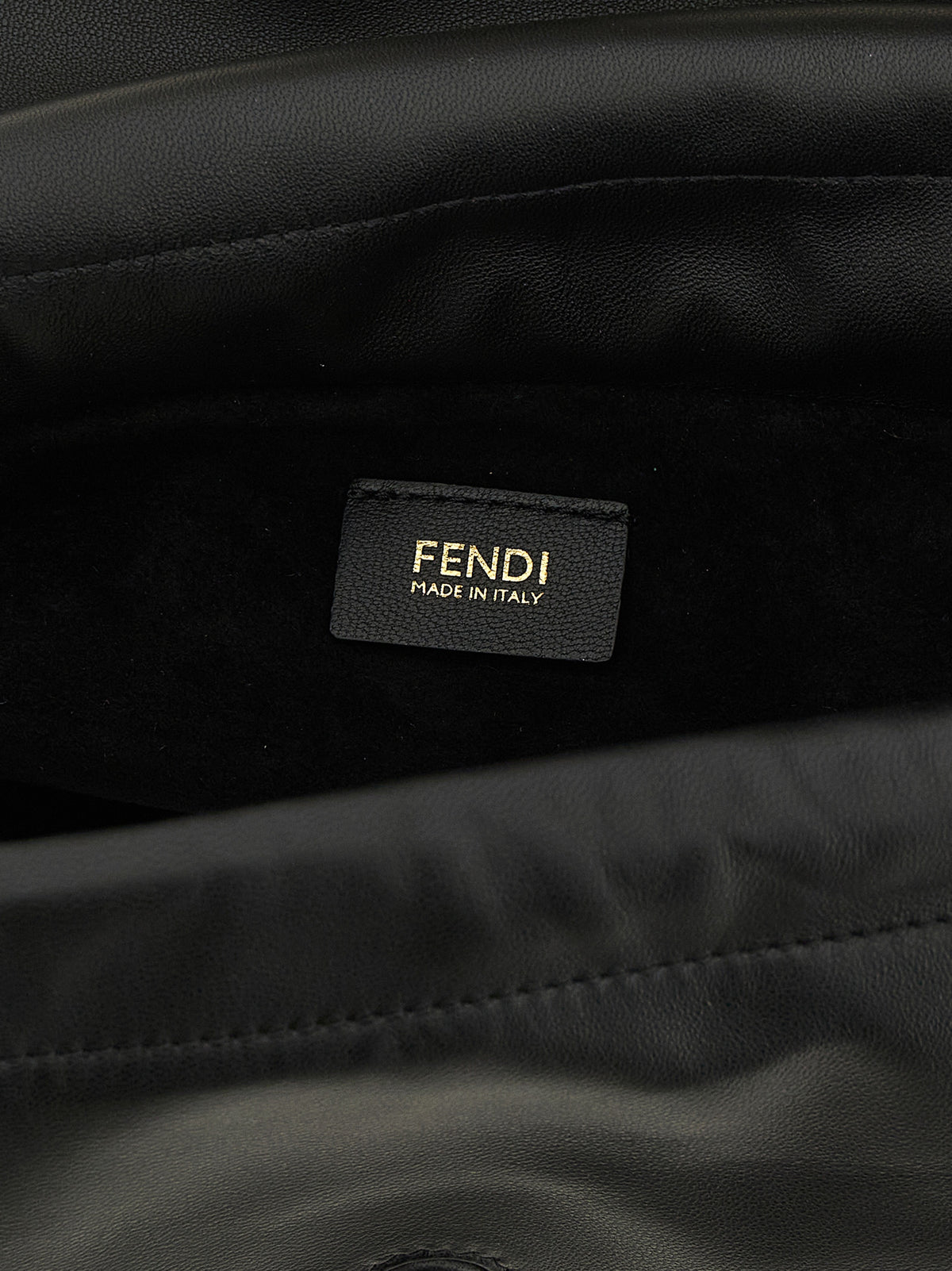 Fendi Schwarze Lammleder-Schultertasche – Produktansicht 4 | Arca Lucia