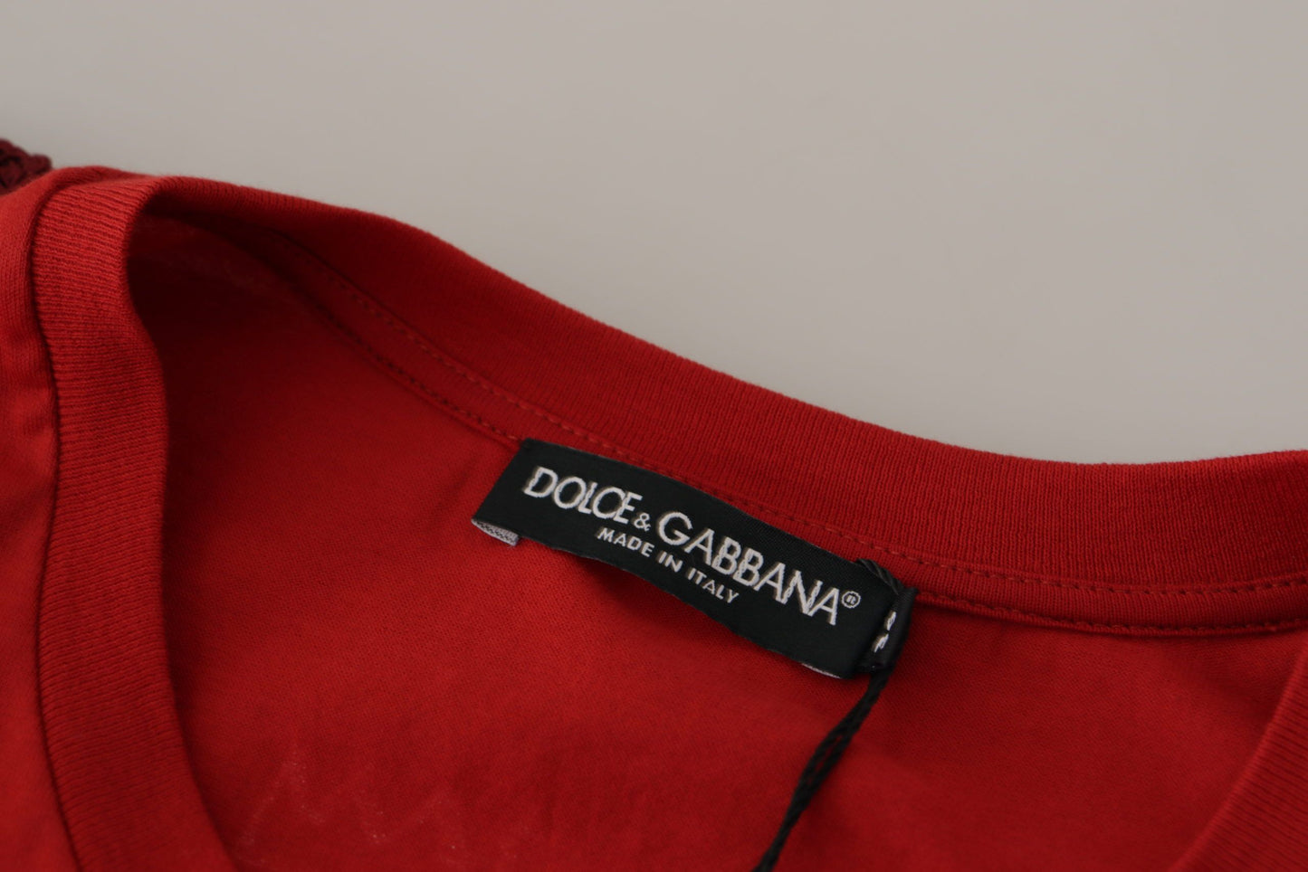 Dolce & Gabbana Rotes Amor Vincit Omnia T-Shirt mit Rundhalsausschnitt
