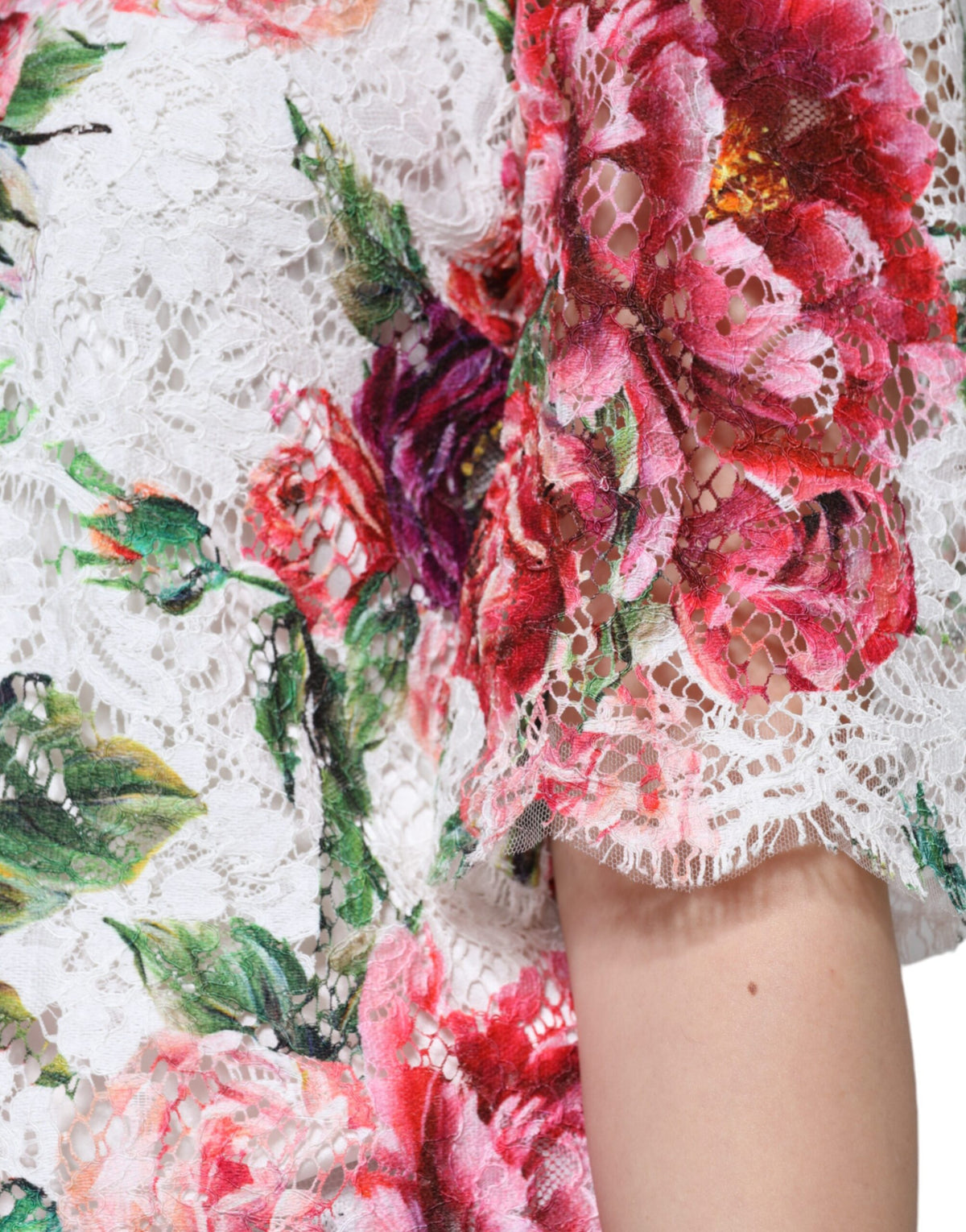 Dolce & Gabbana Blusa a maniche corte con pizzo bianca in cotone e viscosa e poliammide