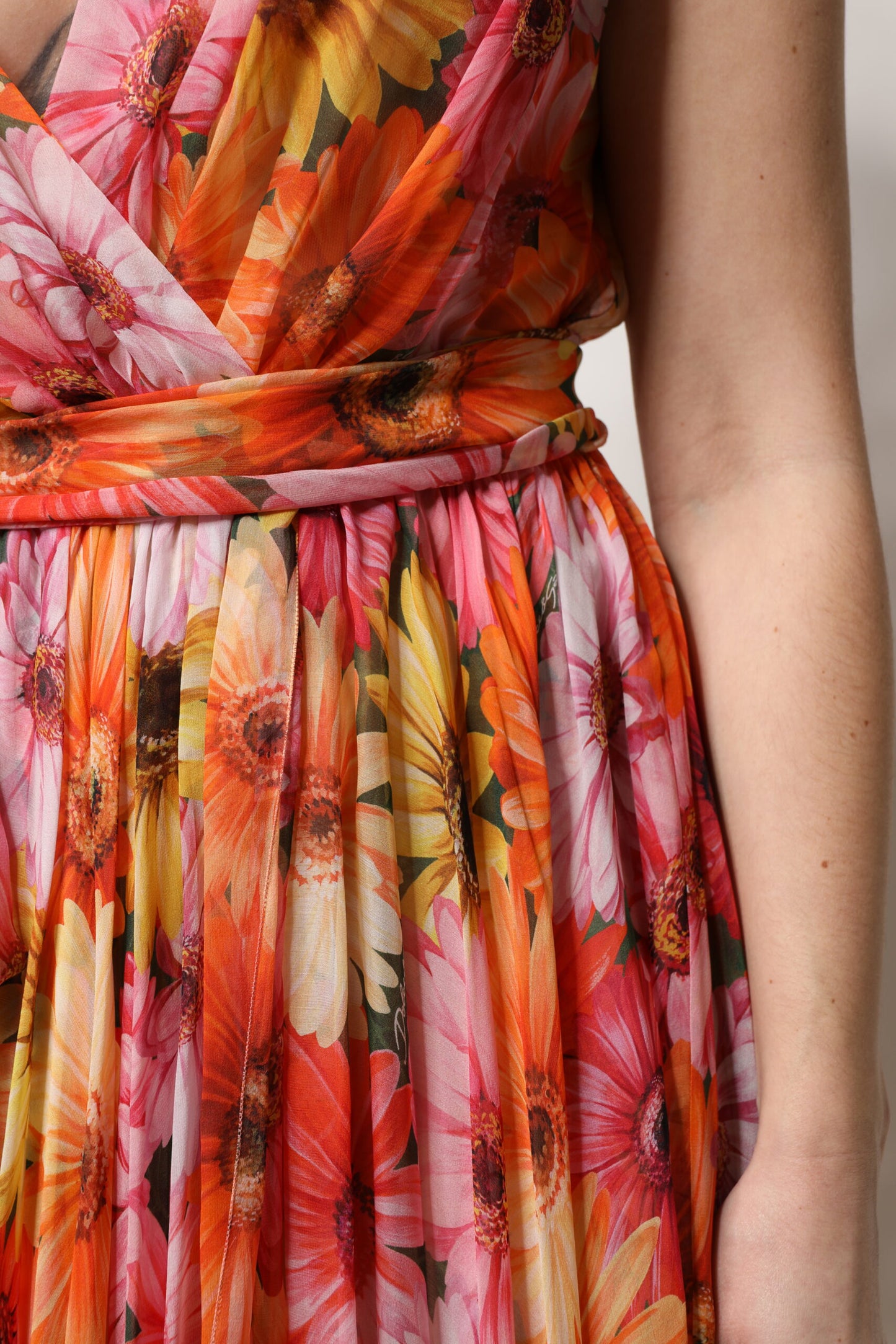 Dolce & Gabbana Multicolor Floral Seide V-Ausschnitt Chiffon Kleid