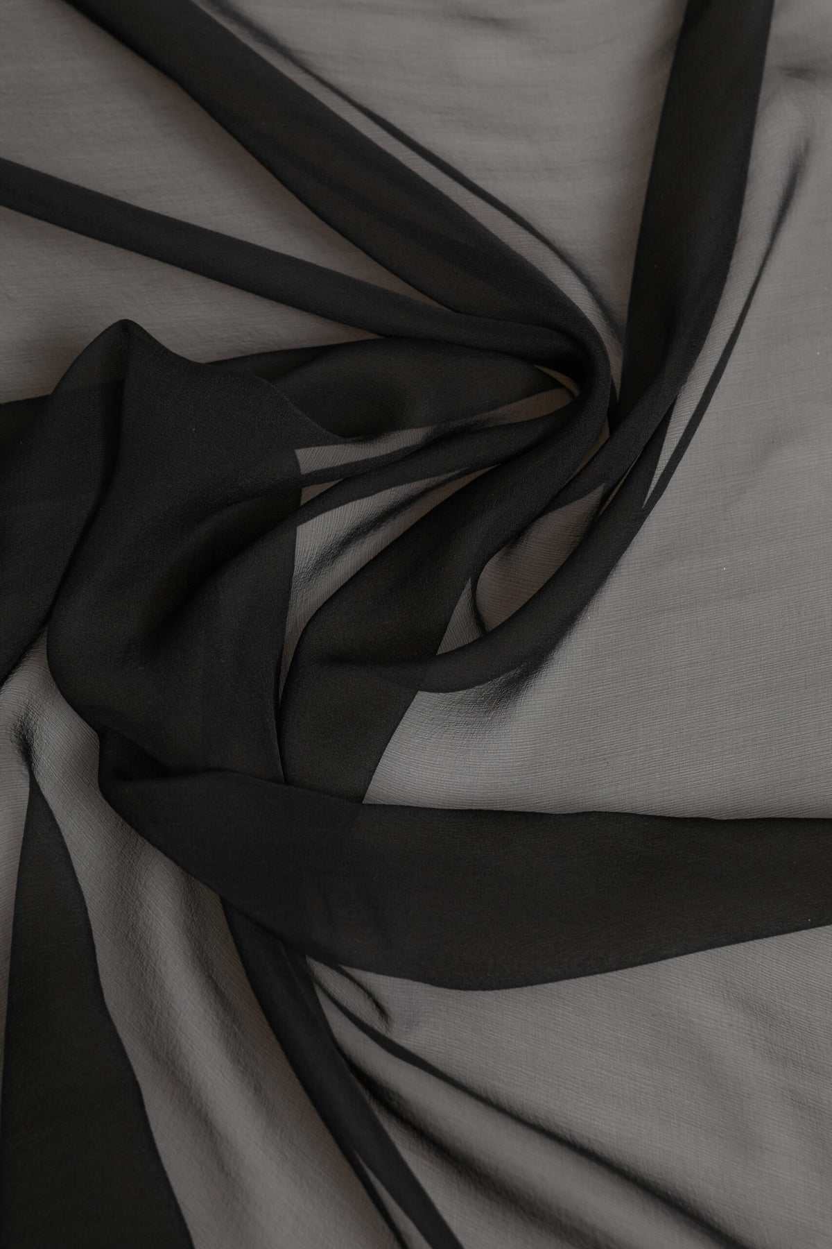 Dolce & Gabbana Foulard quadrato grigio e nero in seta