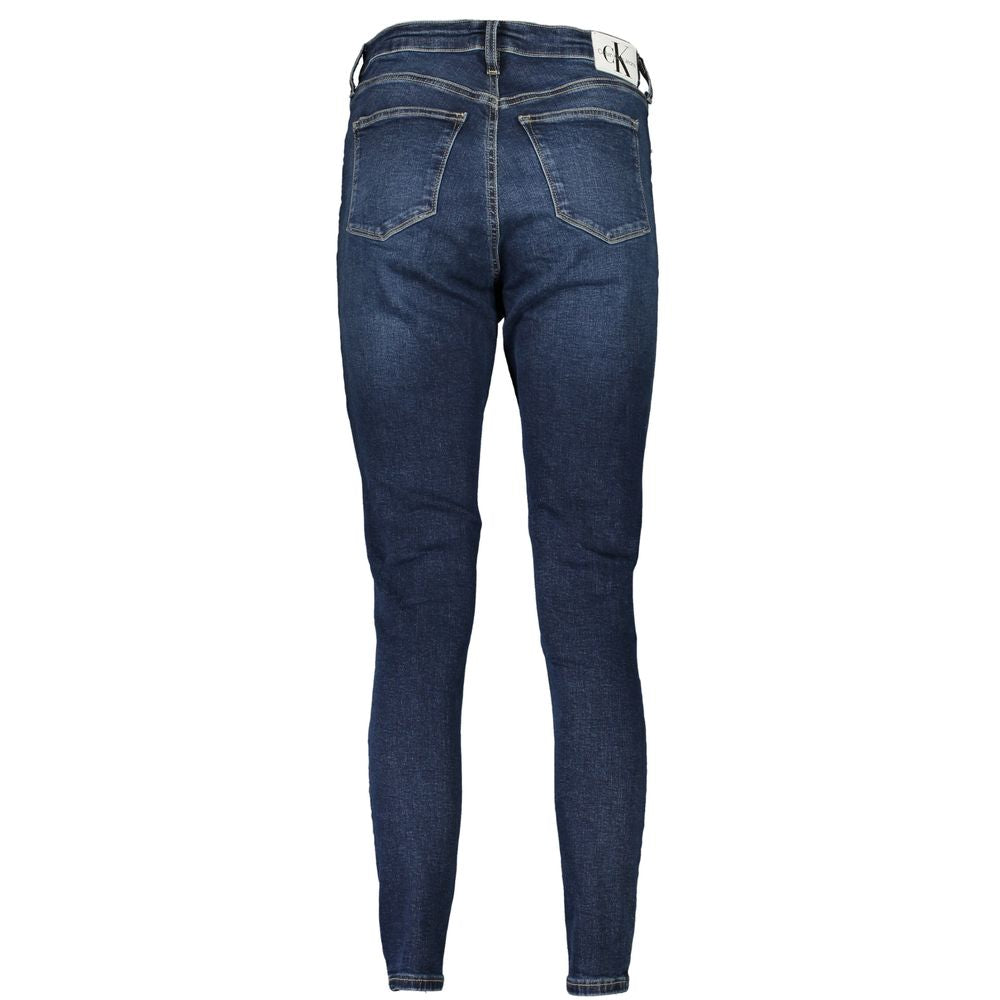 Calvin Klein <NAME>
