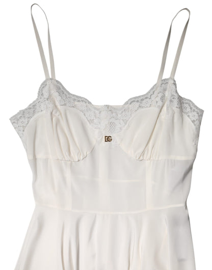 Dolce & Gabbana Weißes Spitzenkleid mit goldenem DG-Logo aus Seide Nachtwäsche