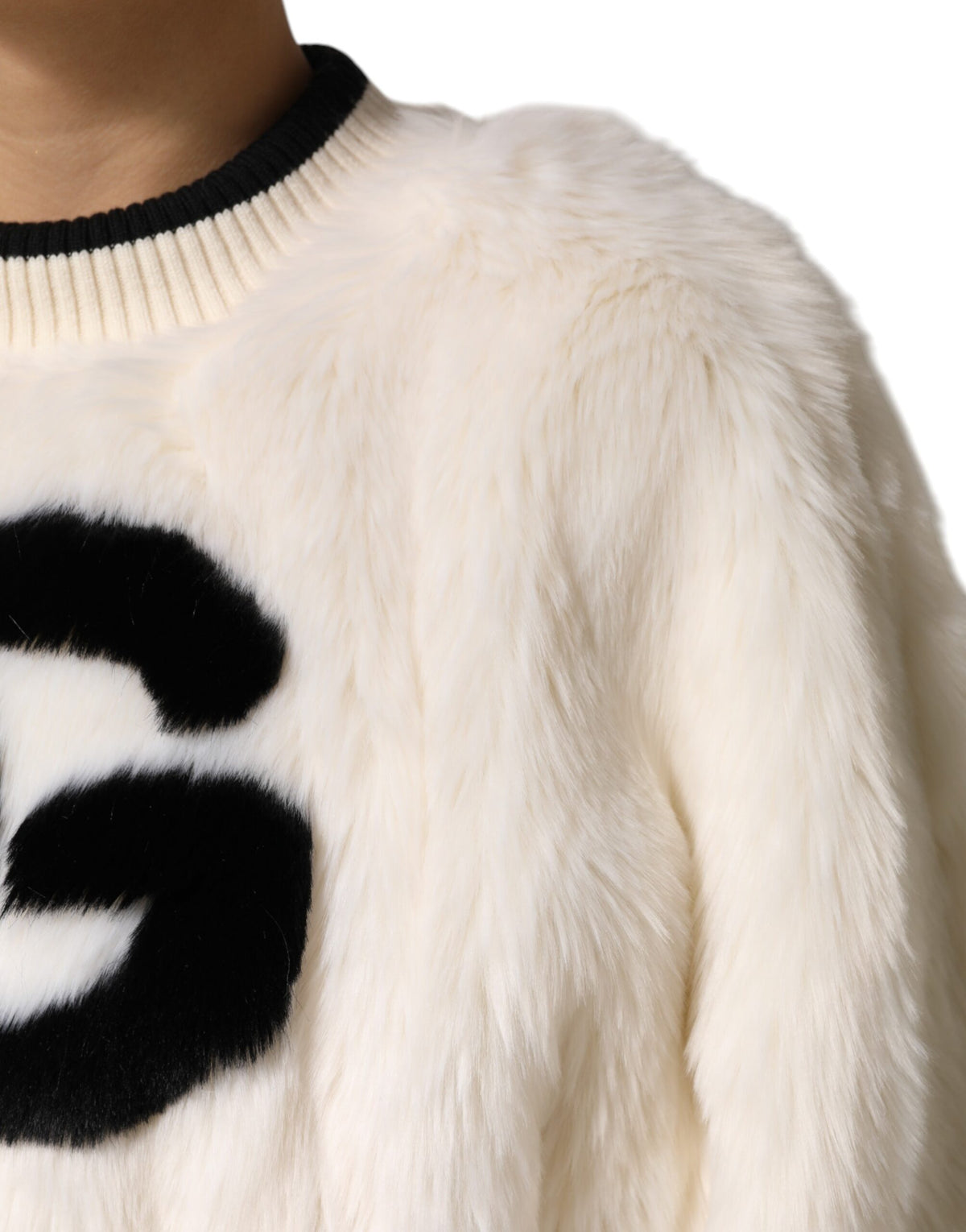 Dolce & Gabbana Weiß-schwarzer Cropped Pullover aus Kunstfell