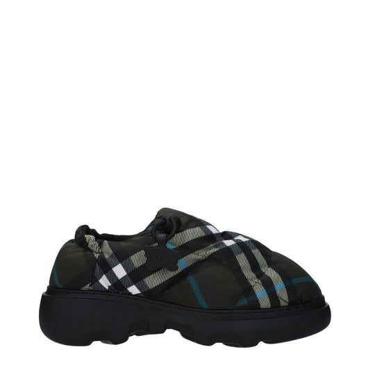 Burberry slippers in green fabric