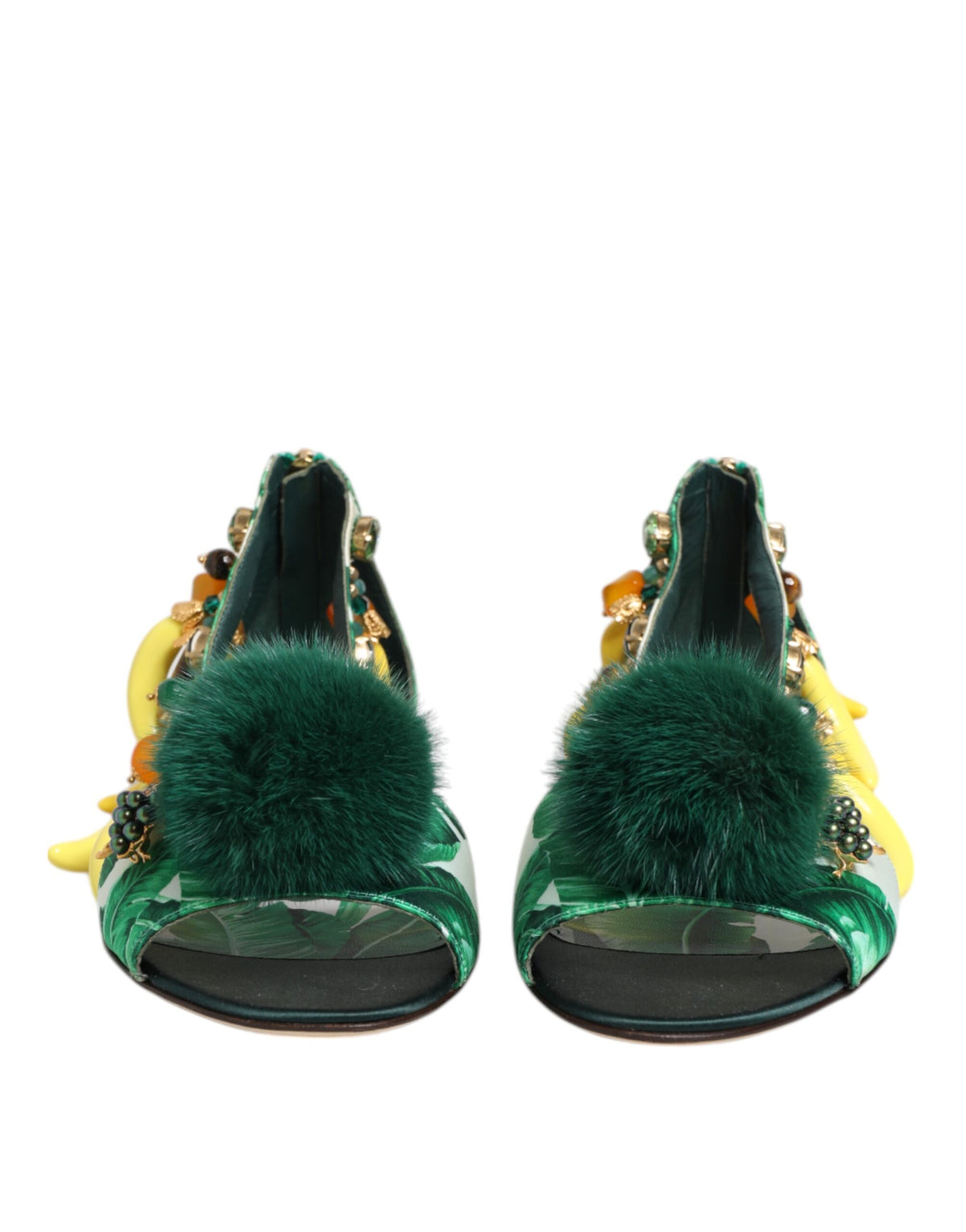 Dolce & Gabbana Grüne Satin-Sandalen mit Bananenblatt-Print und Nerzbesatz