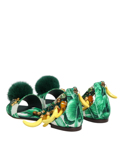 Dolce & Gabbana Grüne Satin-Sandalen mit Bananenblatt-Print und Nerzbesatz