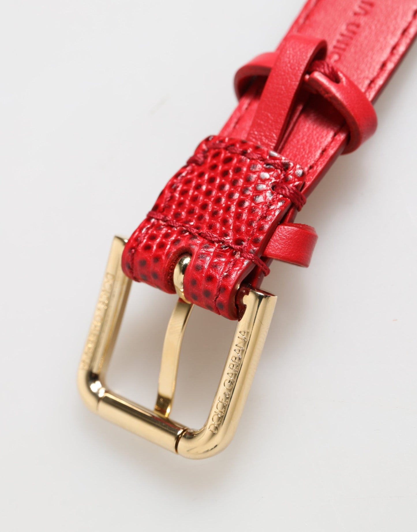 Dolce & Gabbana Rotes exotisches Leder Goldton Metallschnalle Frauen Armband