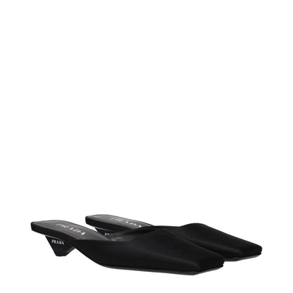 Prada Schwarze Satin-Flachsandalen